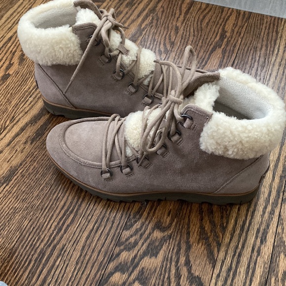 Sorel Harlow Lace Up Cozy Boot - Picture 2 of 9